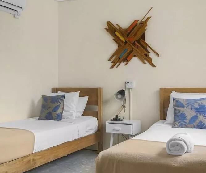 Fotos del hotel Selina Casco Viejo:  3