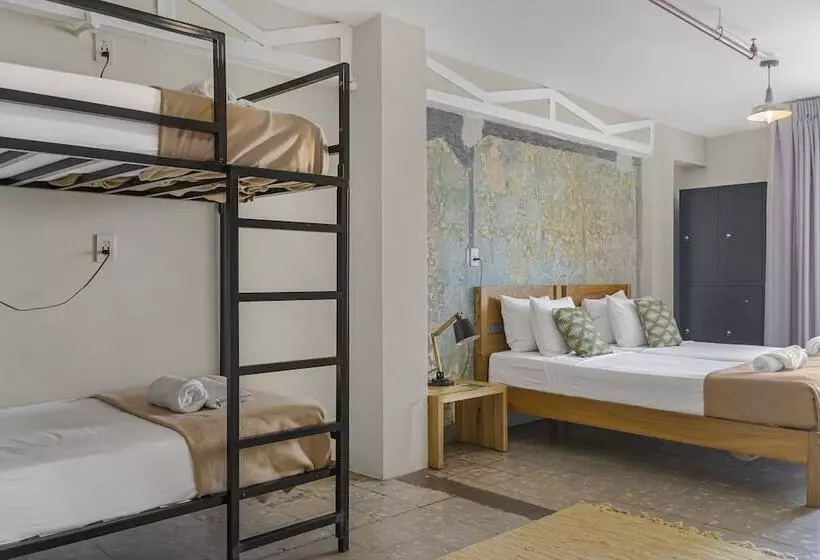 Fotos del hotel Selina Casco Viejo:  23