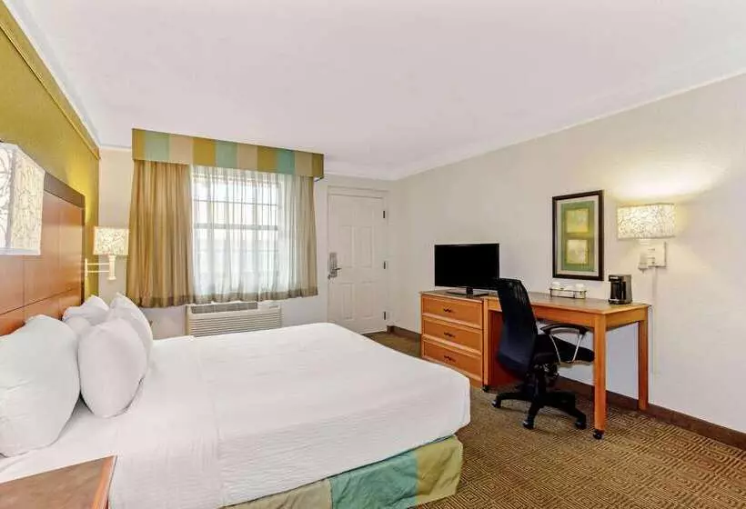 Fotos del hotel La Quinta Inn By Wyndham Orlando Airport West:  16