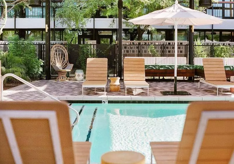 Fotos del hotel Rise Uptown:  14
