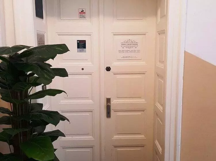 Fotos del hotel Prima Luxury Rooms:  3