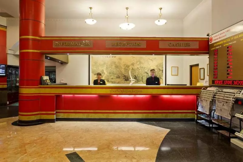 Fotos del hotel Lake Side Hotel:  11