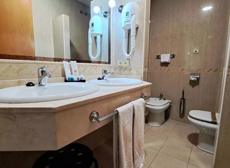 Fotos del hotel Ciudad Cangas De Onis:  8