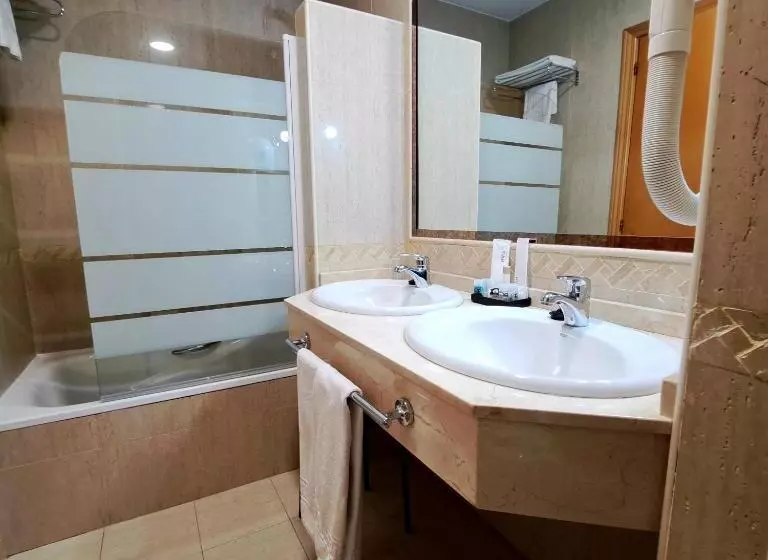 Fotos del hotel Ciudad Cangas De Onis:  11