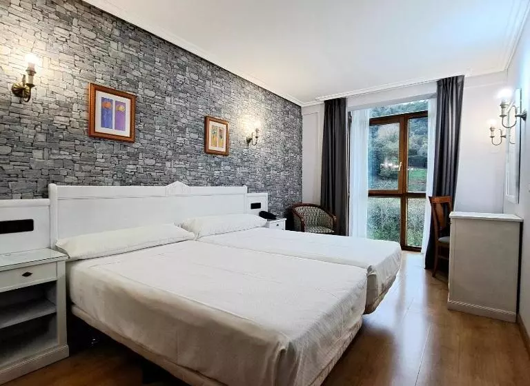 Fotos del hotel Ciudad Cangas De Onis:  18