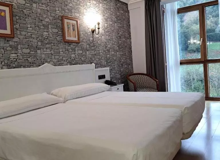 Fotos del hotel Ciudad Cangas De Onis:  21