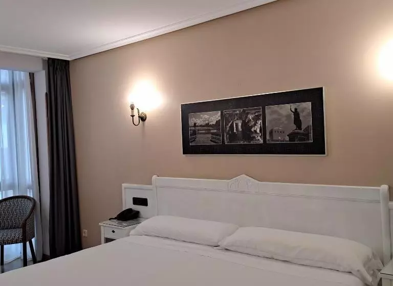 Fotos del hotel Ciudad Cangas De Onis:  9