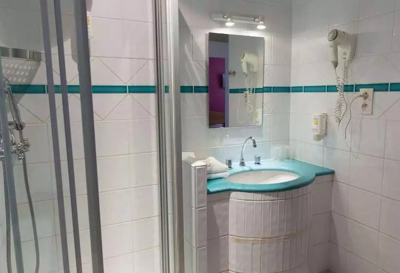 Fotos del hotel Le Clocher De Rodez Centre Gare:  15