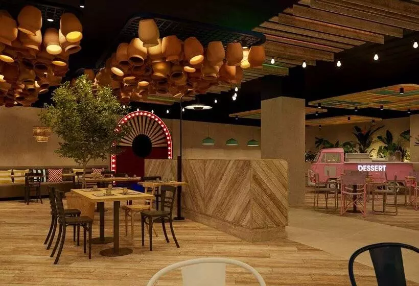 Fotos del hotel Mediterranean Palace:  4