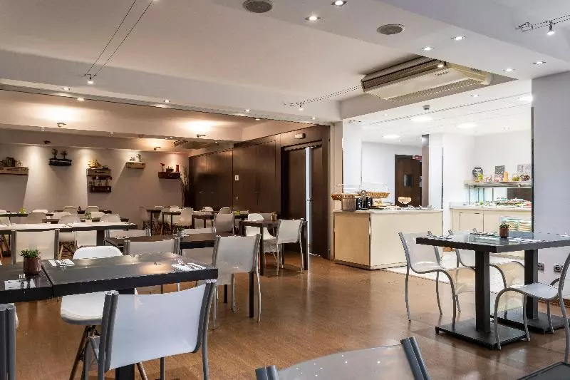 Fotos del hotel Petit Palace Arturo Soria Alcalá:  11