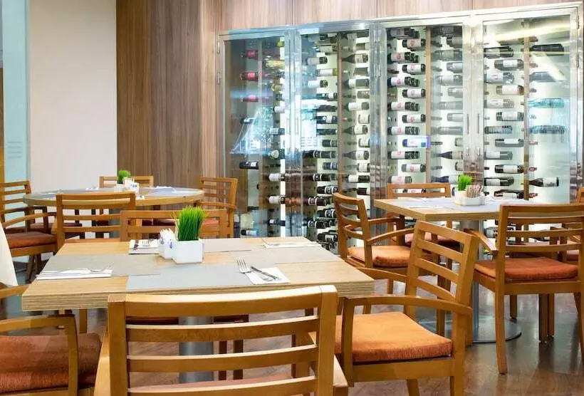 Fotos del hotel Port Feria Valencia:  6