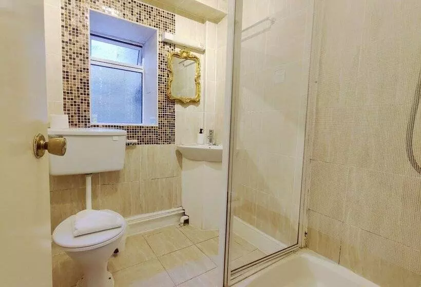 Fotos del hotel Wentworth House:  25