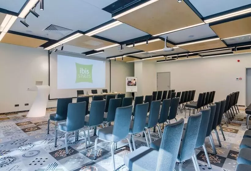 Fotos del hotel Ibis Styles Bucharest City Center:  14