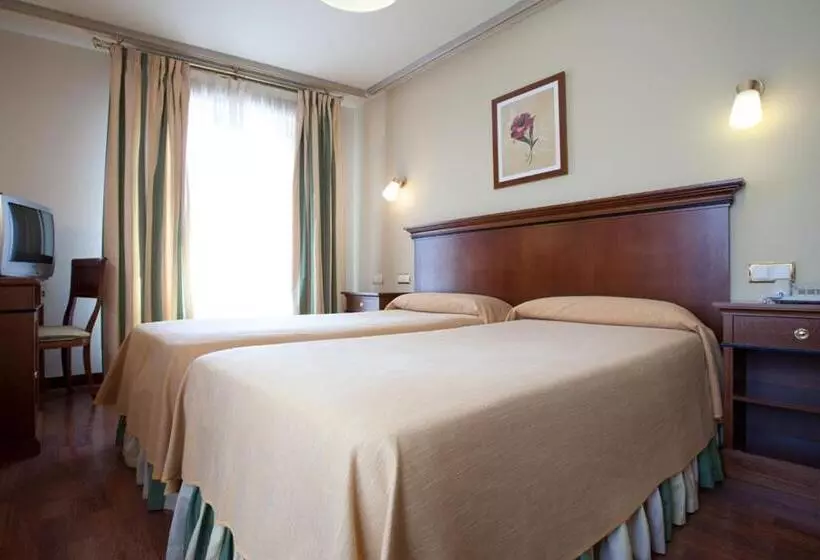 Fotos del hotel Azofra:  4