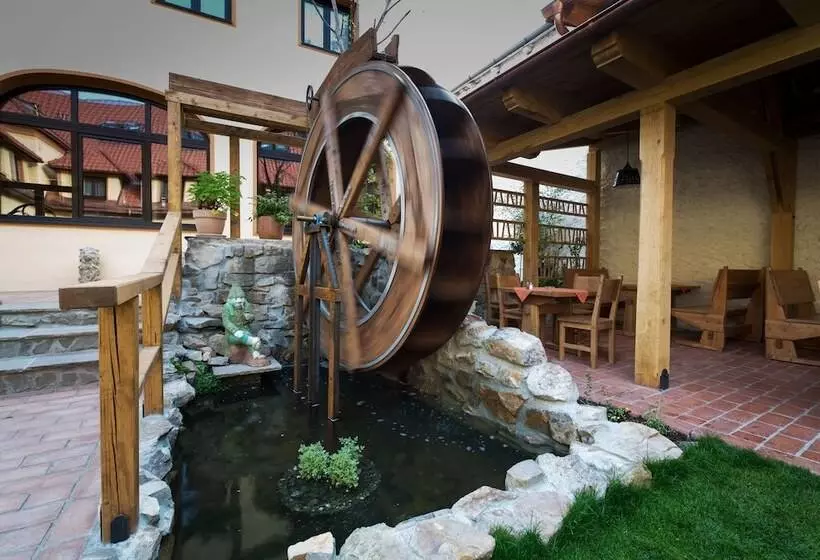 Fotos del hotel Selsky Dvur  Bohemian Village Courtyard:  4