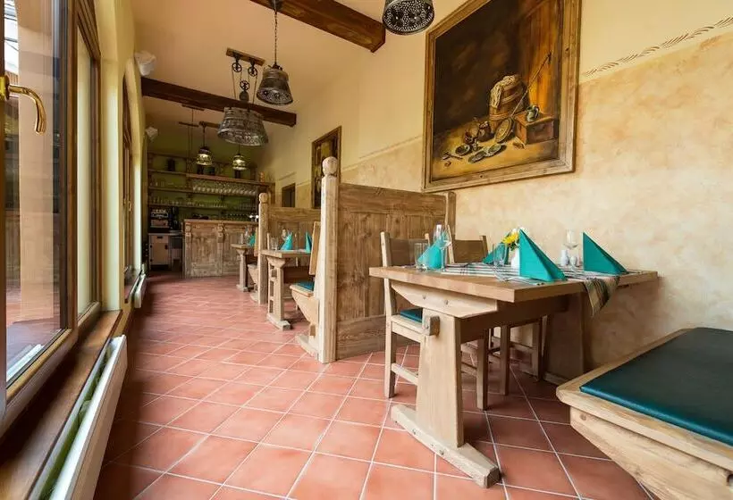 Fotos del hotel Selsky Dvur  Bohemian Village Courtyard:  2