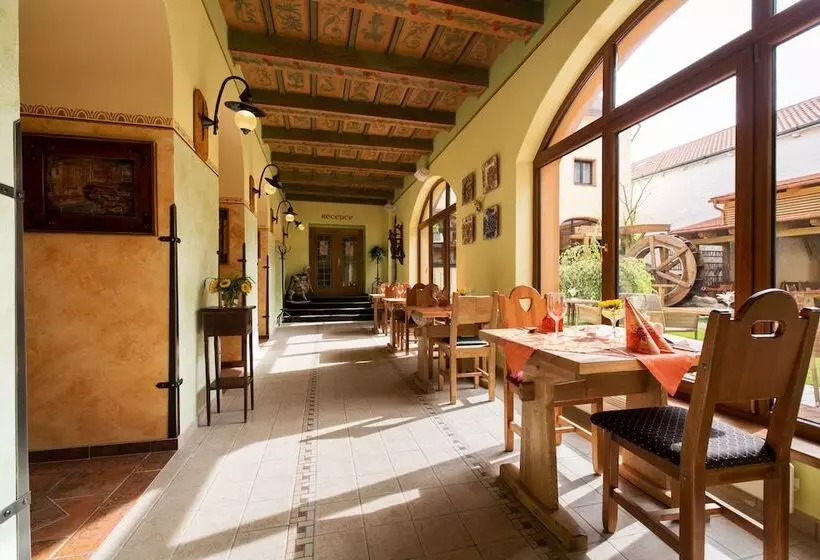 Fotos del hotel Selsky Dvur  Bohemian Village Courtyard:  13