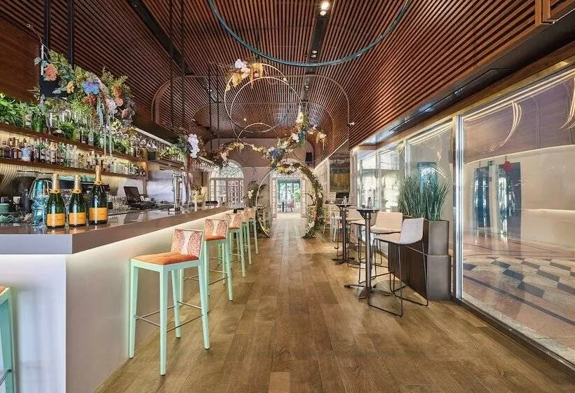 Fotos del hotel Vp Jardin De Recoletos:  8