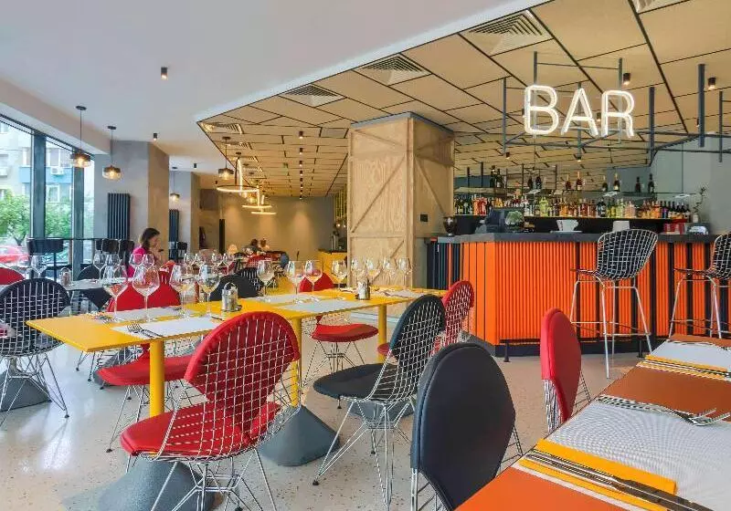 Fotos del hotel Ibis Styles Bucharest Erbas:  6