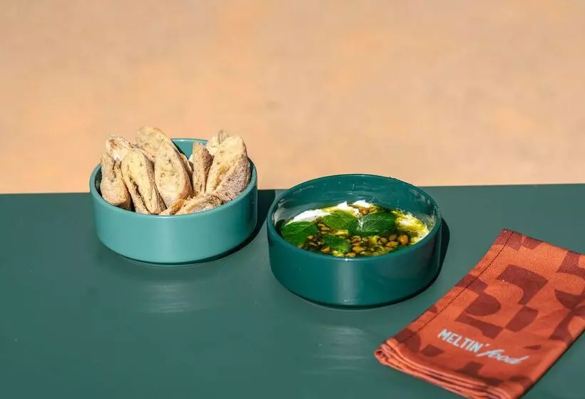 Fotos del hotel Kyriad Marseille Palais Des Congres  Vélodrome:  10