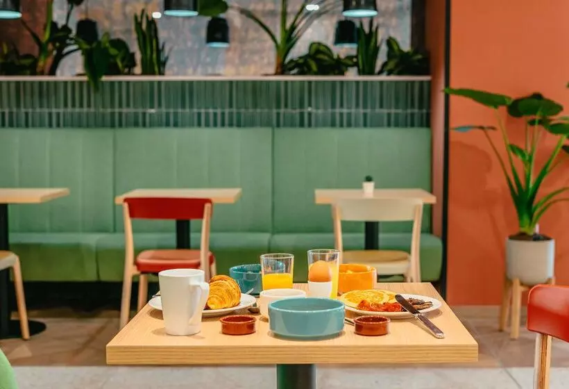 Fotos del hotel Kyriad Marseille Palais Des Congres  Vélodrome:  5