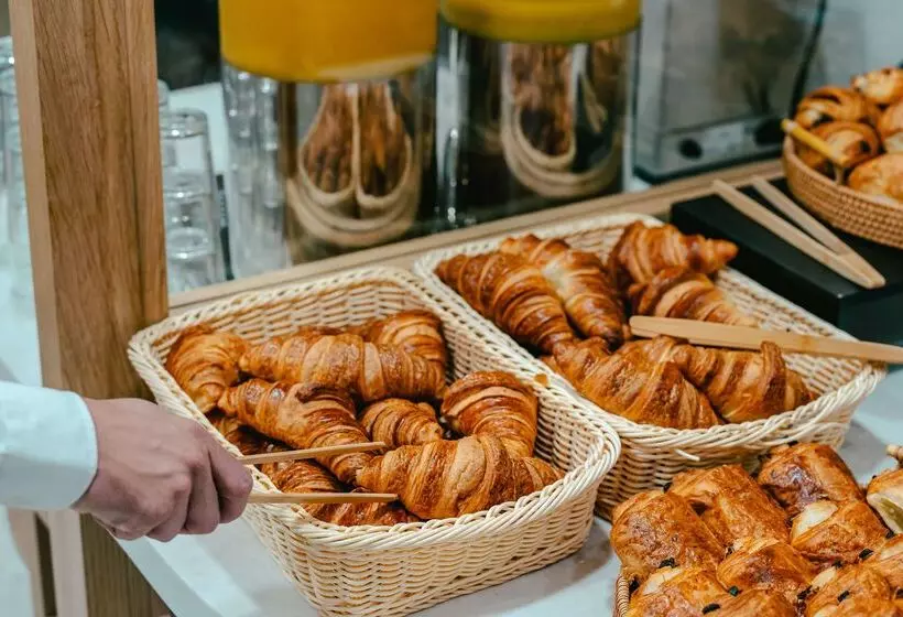 Fotos del hotel Kyriad Marseille Palais Des Congres  Vélodrome:  16