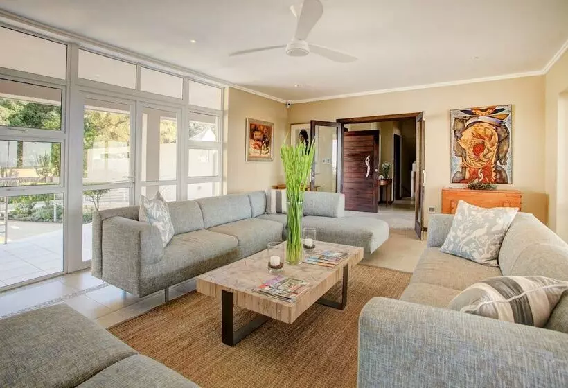 Fotos del hotel Abalone Guest Lodge:  18