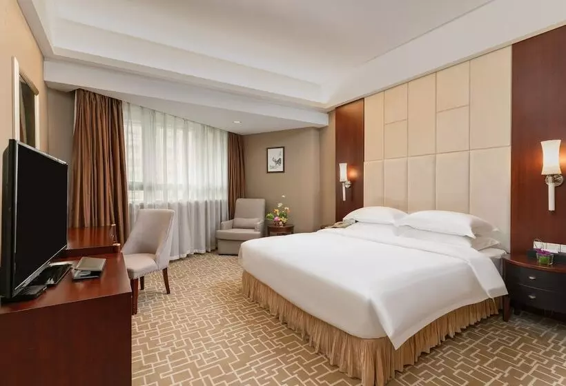 Fotos del hotel Century Plaza:  2