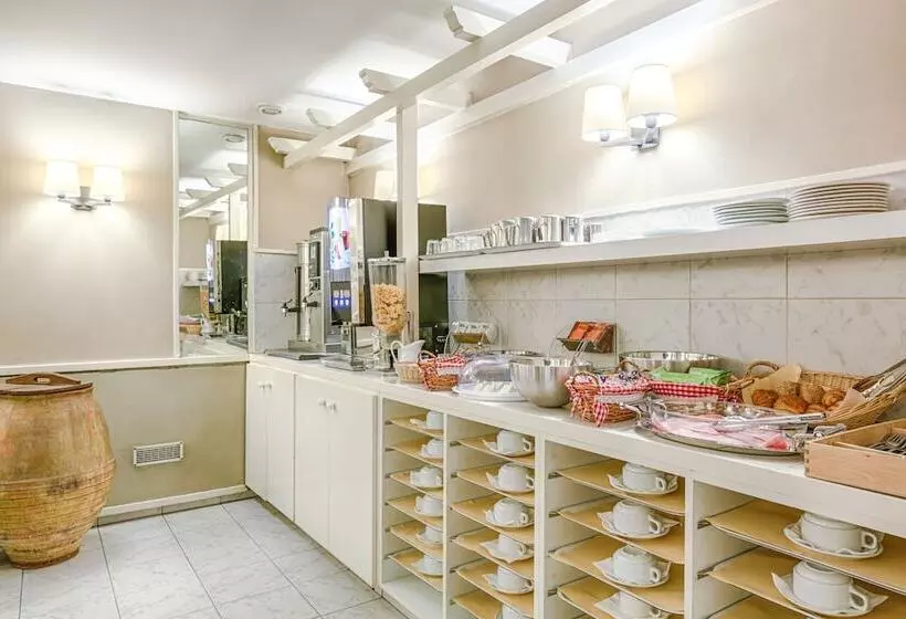 Fotos del hotel Hôtel Charing Cross:  7