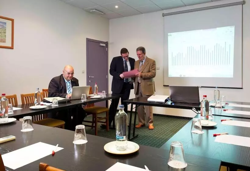 Fotos del hotel Ibis Charleroi Centre Gare:  18