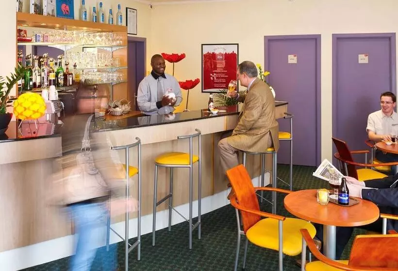 Fotos del hotel Ibis Charleroi Centre Gare:  10