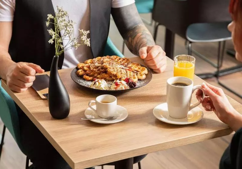 Fotos del hotel Ibis  Dortmund City:  23