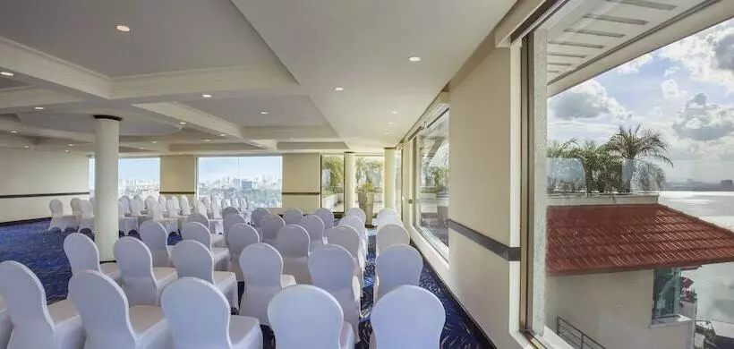 Fotos del hotel Pan Pacific Hanoi:  19