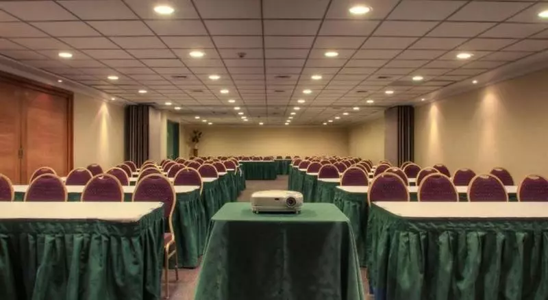 Fotos del hotel Diego De Almagro Aeropuerto:  13