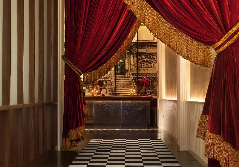 Fotos del hotel The Redbury New York:  14