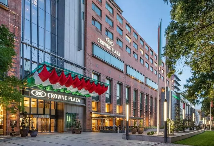 Crowne Plaza Budapest, An Ihg