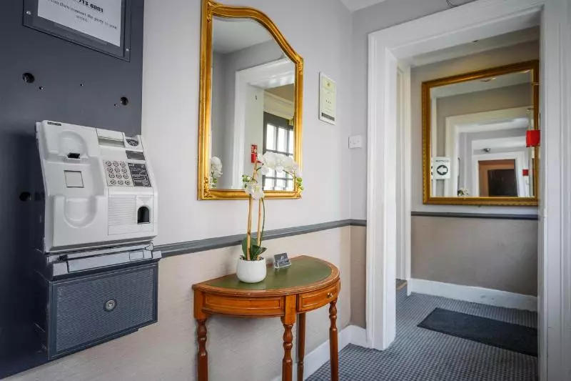 Fotos del hotel Jesmond Dene  St Pancras  Group:  2