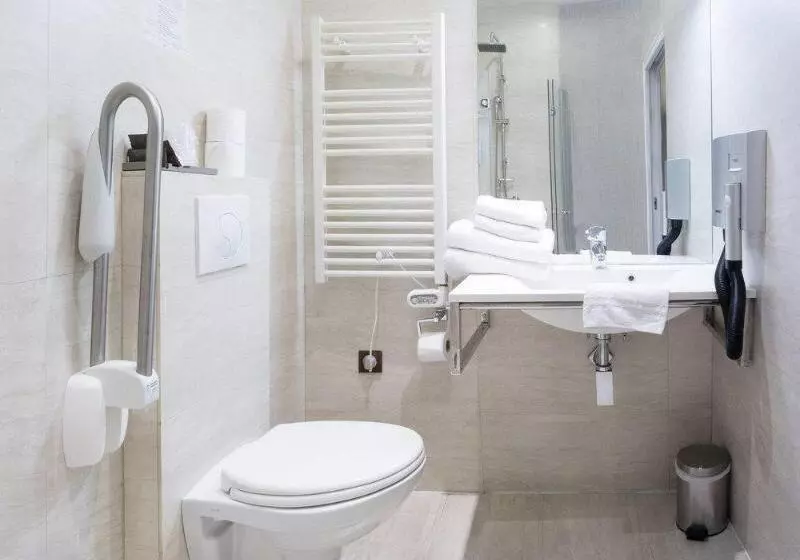 Fotos del hotel Chabrol Opera:  3