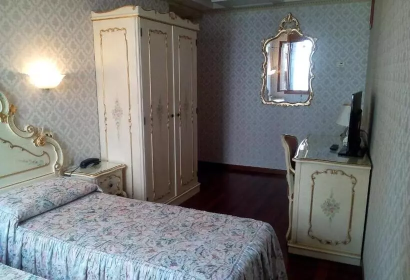 Fotos del hotel Diana:  11