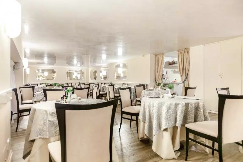 Fotos del hotel San Luca:  9