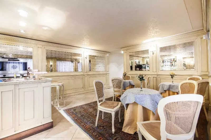 Fotos del hotel San Luca:  19