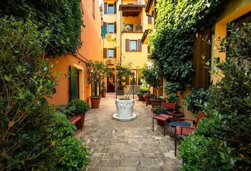 Fotos del hotel Porta San Mamolo:  13