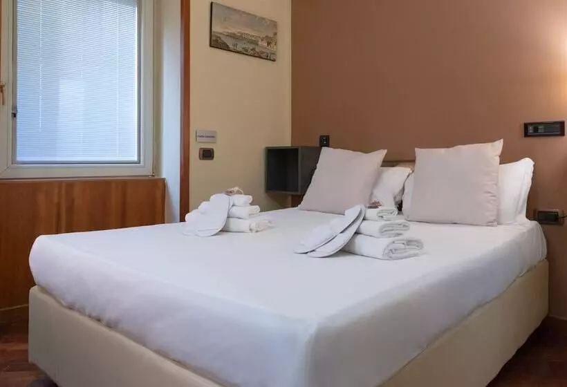 Fotos del hotel Suite Esedra:  20