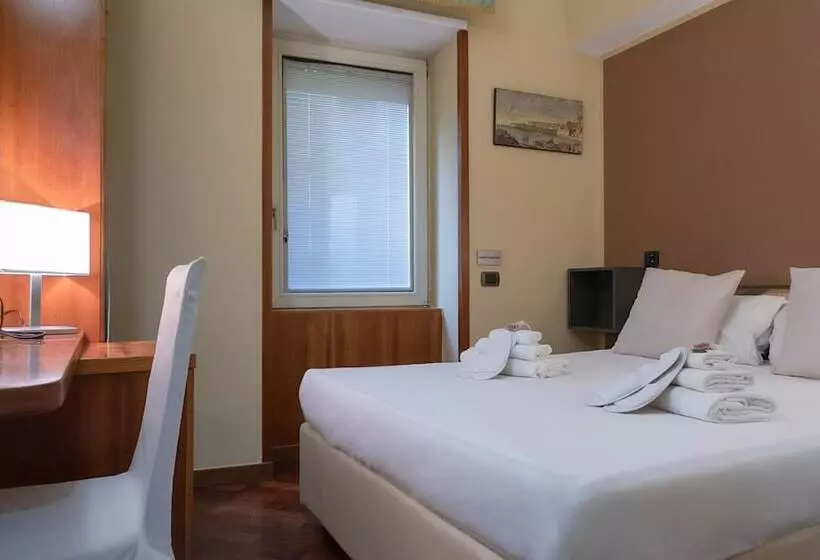 Fotos del hotel Suite Esedra:  4