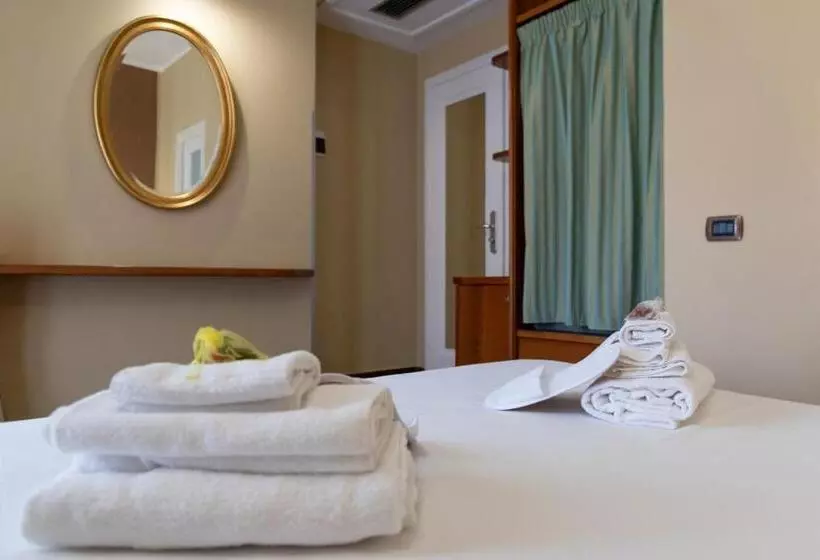 Fotos del hotel Suite Esedra:  9