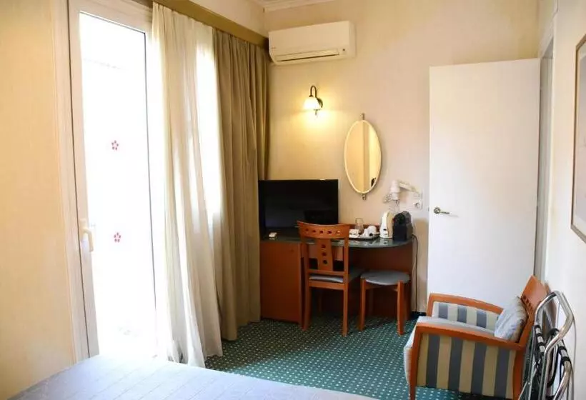 Fotos del hotel Adrian:  15