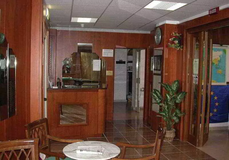 Fotos del hotel Albergo Athena:  3