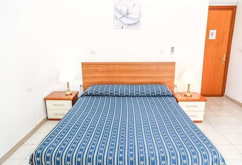 Fotos del hotel Albergo Athena:  14