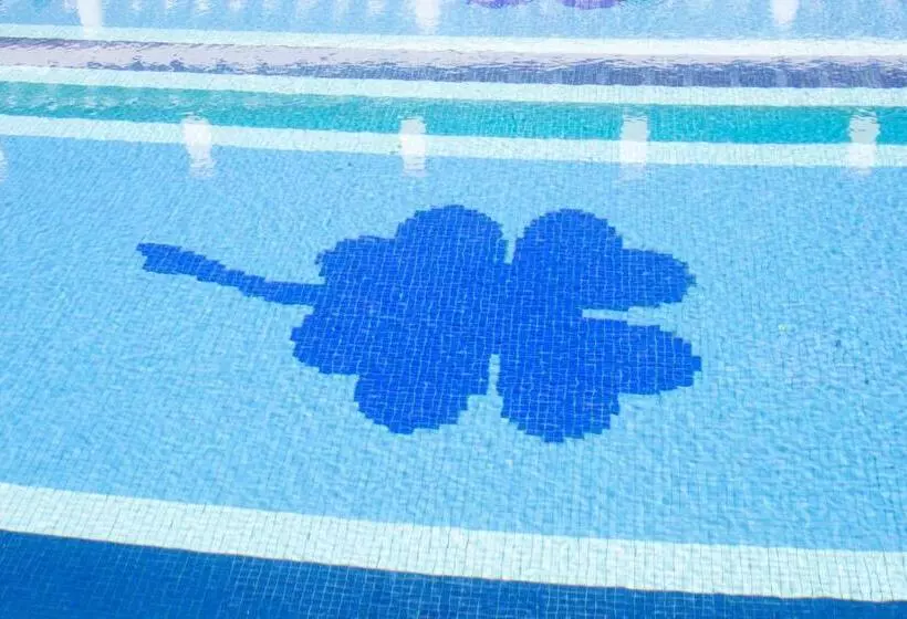 Fotos del hotel Hacienda Montenmedio:  2