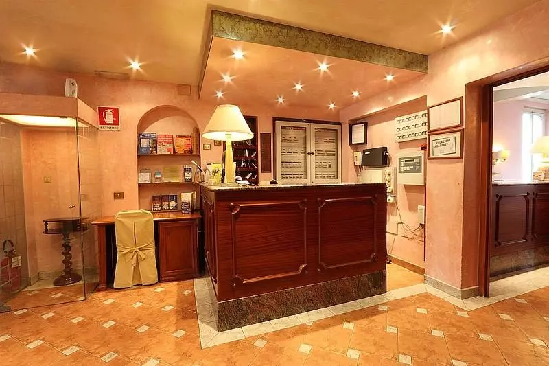 Fotos del hotel Alinari:  9